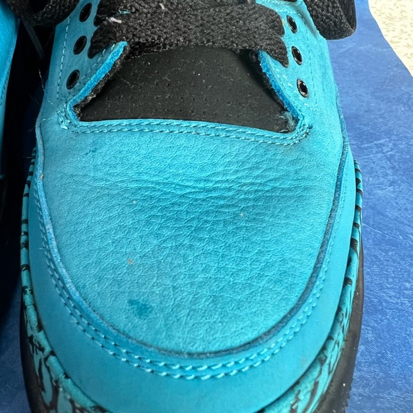 Air Jordan 3 Retro "Powder Blue" 2014 - Picture 10 of 11